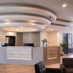 Ocean Breeze Hotel